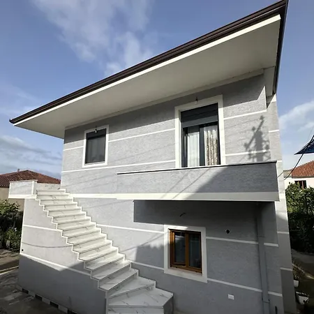 Stormi's * Поградец