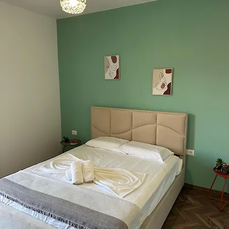 Stormi's * Pogradec